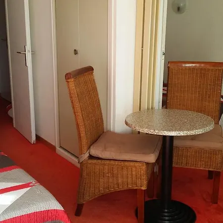 מלון La Voile D' Or 3*