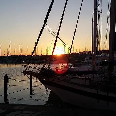 Hotel La Voile D' Or 3*