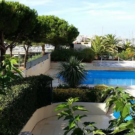 Hotel La Voile D' Or 3*